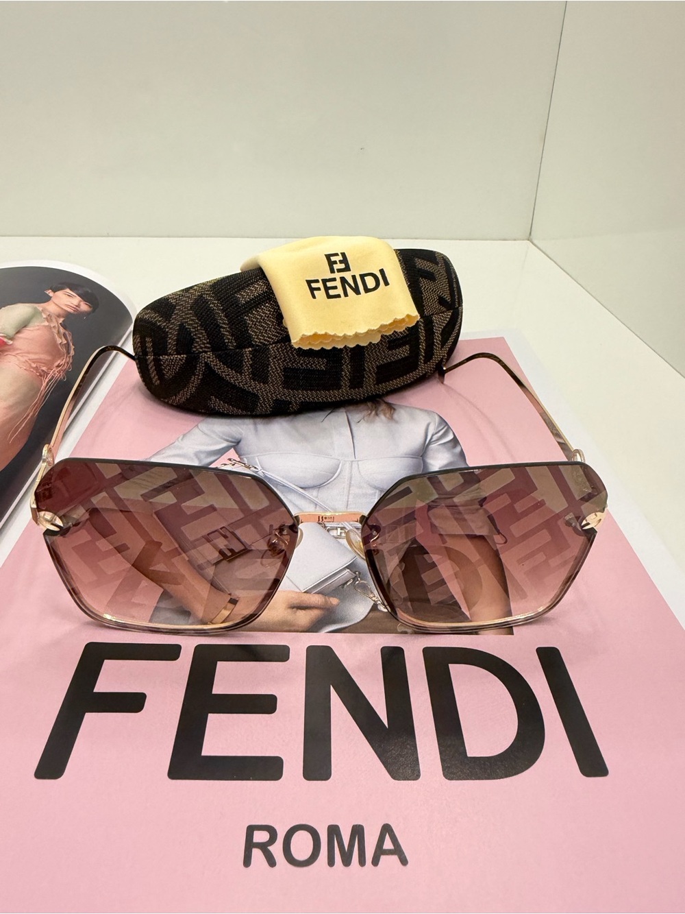 Fendi Women’s Champagne Gradient Lens Gold-Tone Frame Sunglasses with Logo.
